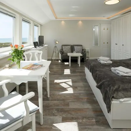 Haus Seebl App 3 - Leuchtturm-suite * Hörnum